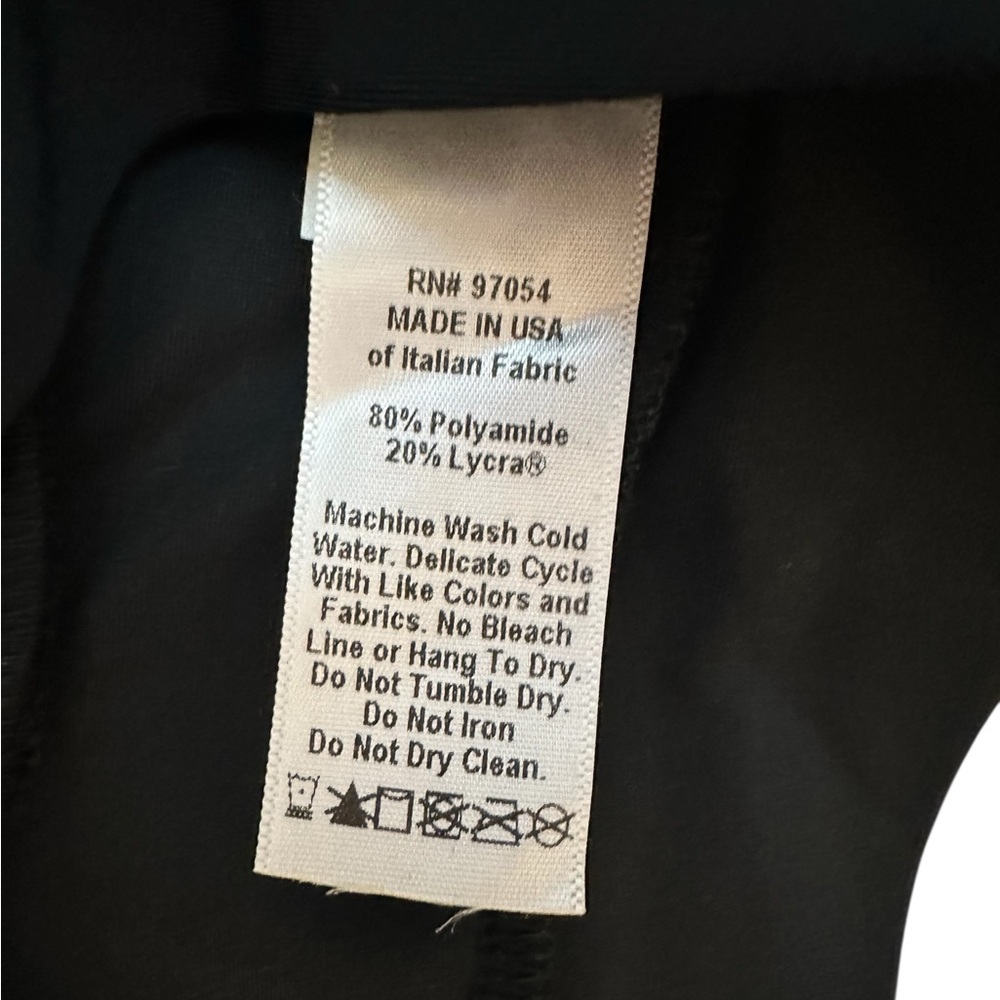 LANSTON Sport Parker Halter Black Cross Front Sports Bra Size XS NWT $112 MSRP - Picture 6 of 7